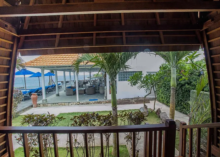 Tatil parkı Water Blow Huts Nusa Lembongan