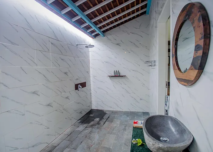 Water Blow Huts Holiday park Nusa Lembongan (Bali)